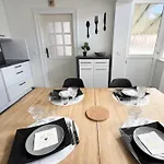Apartment The Dutt's Cocoon Spacious And Charming T3 *