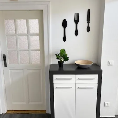 The Dutt's Cocoon Spacious And Charming T3 *