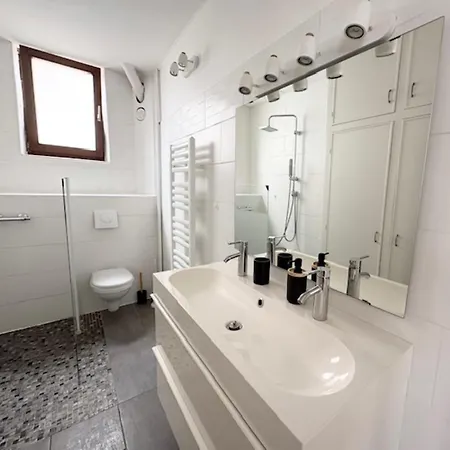 The Dutt's Cocoon Spacious And Charming T3 Appartement *